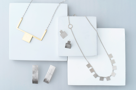 COSTUME & FASHION JEWELRY